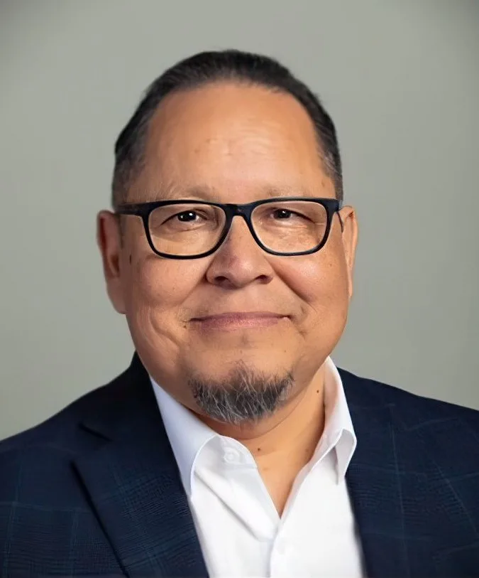 Christopher Angeconeb